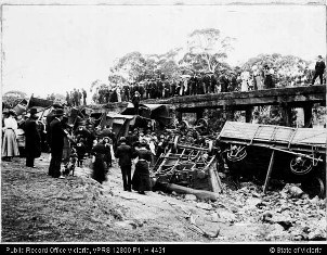 kurkuruc/railway_accident_on_heathcote_line_on_4_november_1907.jpg